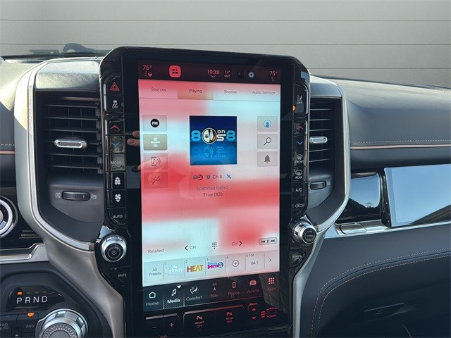 Ram 1500 Vehicle Full-screen Gallery Image 22