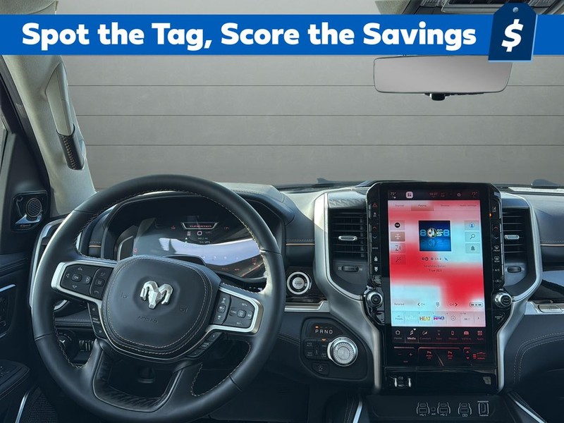 Ram 1500 Vehicle Full-screen Gallery Image 12