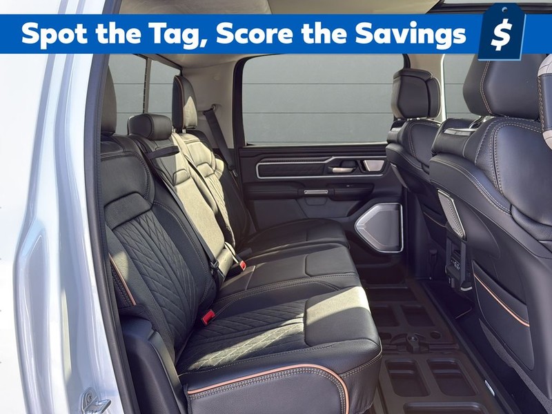 Ram 1500 Vehicle Full-screen Gallery Image 14