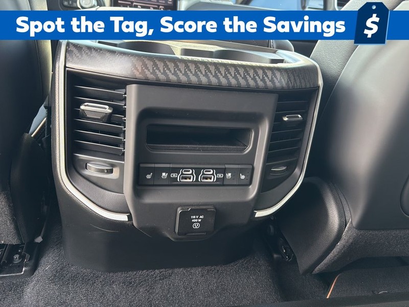 Ram 1500 Vehicle Full-screen Gallery Image 18