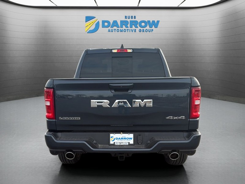 Ram 1500 Vehicle Full-screen Gallery Image 4