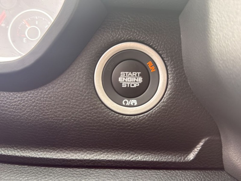 Ram 1500 Vehicle Full-screen Gallery Image 20