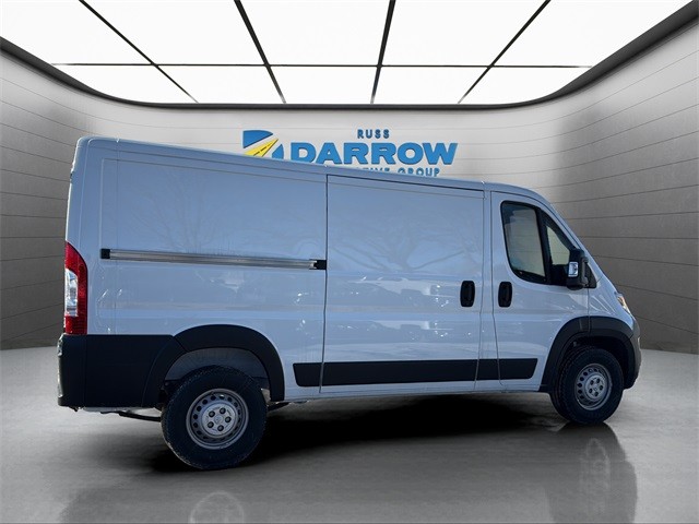 Ram ProMaster Cargo Van Vehicle Full-screen Gallery Image 6