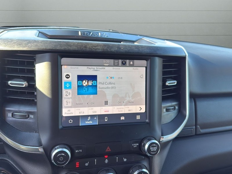 Ram 1500 Vehicle Full-screen Gallery Image 20