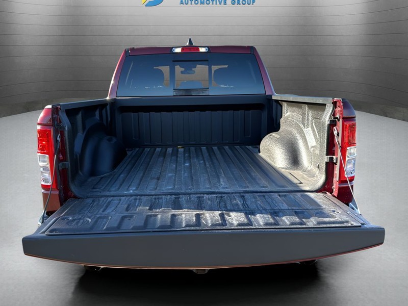 Ram 1500 Vehicle Full-screen Gallery Image 24