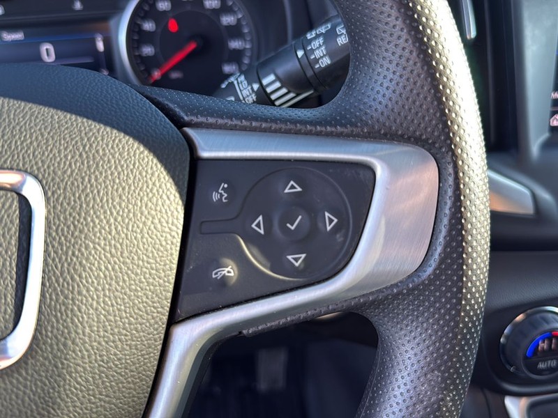 GMC Terrain Vehicle Full-screen Gallery Image 19