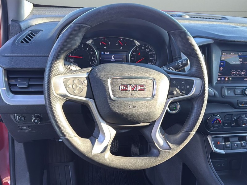 GMC Terrain Vehicle Full-screen Gallery Image 25