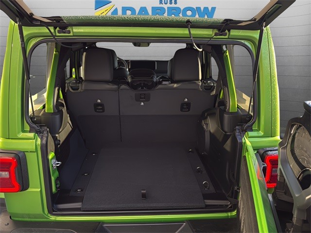 Jeep Wrangler Vehicle Full-screen Gallery Image 25