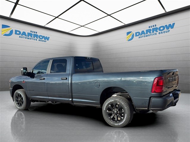 Ram 2500 Vehicle Full-screen Gallery Image 3