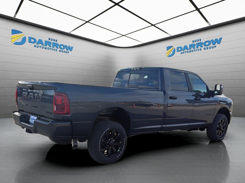 Ram 2500 Vehicle Full-screen Gallery Image 5