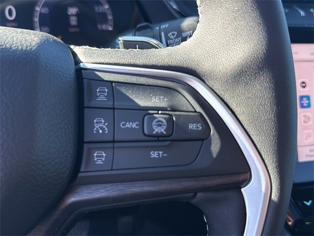 Jeep Grand Cherokee Vehicle Full-screen Gallery Image 20