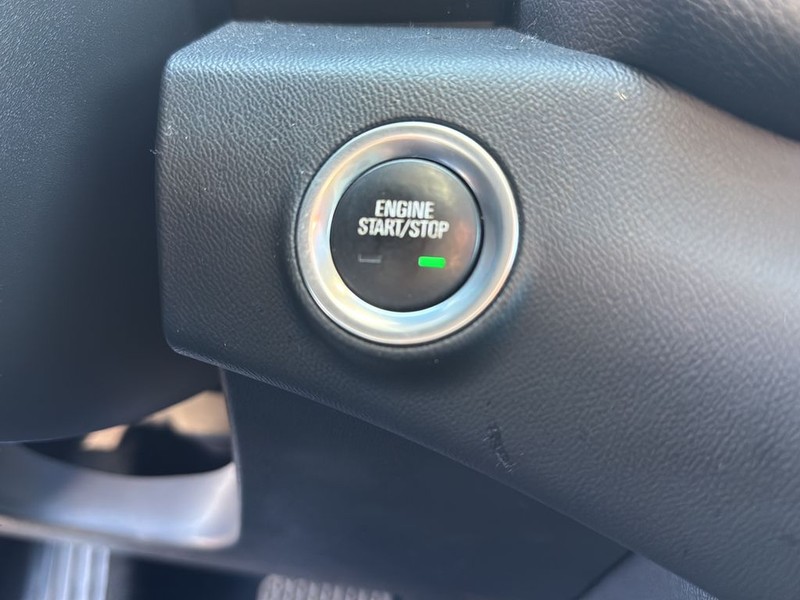 GMC Terrain Vehicle Full-screen Gallery Image 21