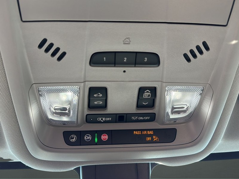 GMC Terrain Vehicle Full-screen Gallery Image 24