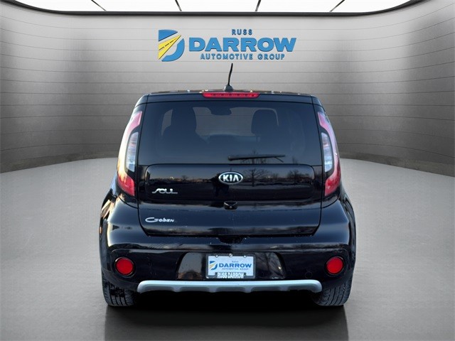 Kia Soul Vehicle Full-screen Gallery Image 4