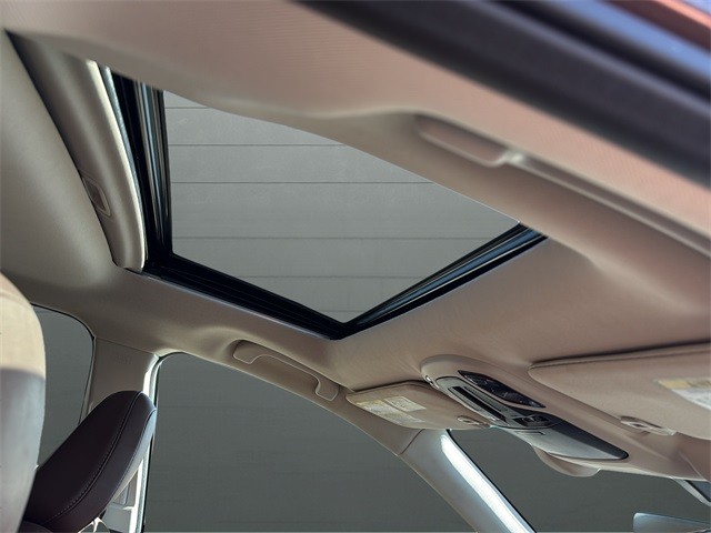 Subaru Outback Vehicle Full-screen Gallery Image 15