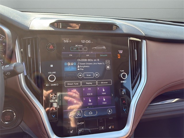 Subaru Outback Vehicle Full-screen Gallery Image 22