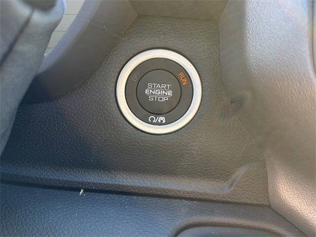 Ram 2500 Vehicle Full-screen Gallery Image 20