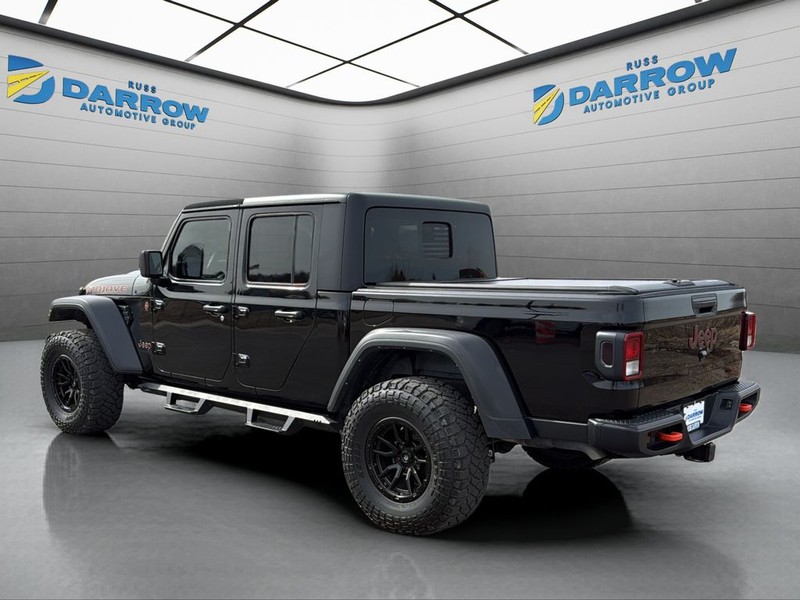 Jeep Gladiator Vehicle Full-screen Gallery Image 3