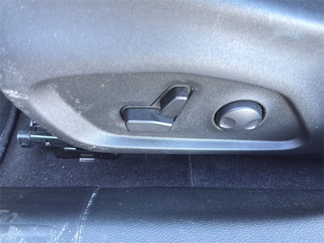 Jeep Compass Vehicle Full-screen Gallery Image 25