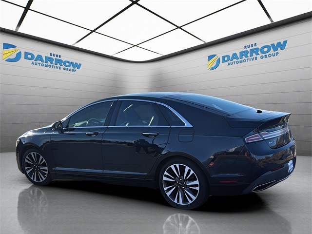 Lincoln MKZ Vehicle Full-screen Gallery Image 3