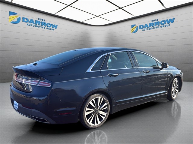 Lincoln MKZ Vehicle Full-screen Gallery Image 5