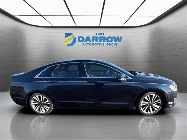 Lincoln MKZ Vehicle Full-screen Gallery Image 6