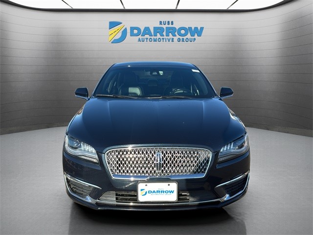 Lincoln MKZ Vehicle Full-screen Gallery Image 8
