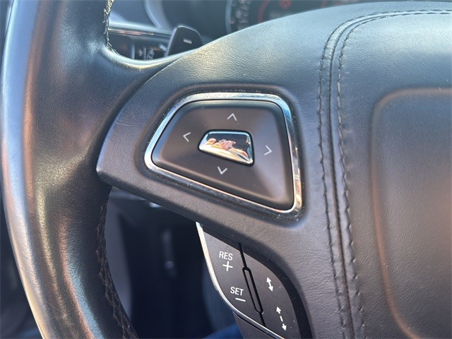 Lincoln MKZ Vehicle Full-screen Gallery Image 9