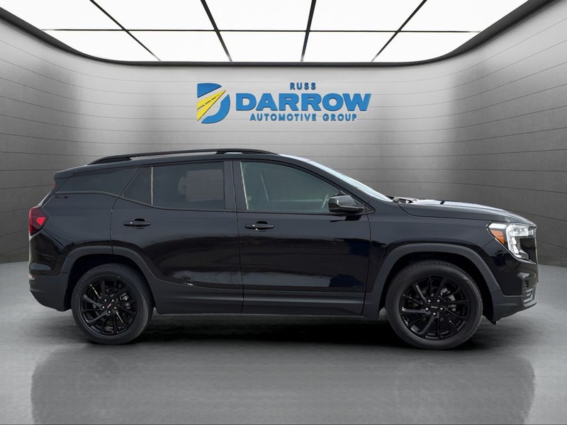 GMC Terrain Vehicle Full-screen Gallery Image 6