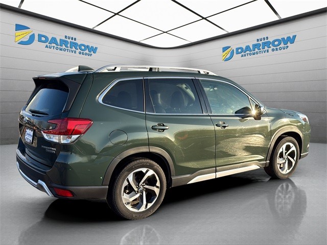 Subaru Forester Vehicle Full-screen Gallery Image 5