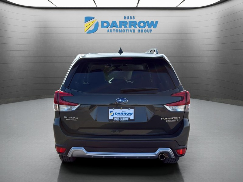 Subaru Forester Vehicle Full-screen Gallery Image 4