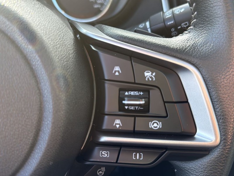 Subaru Forester Vehicle Full-screen Gallery Image 20