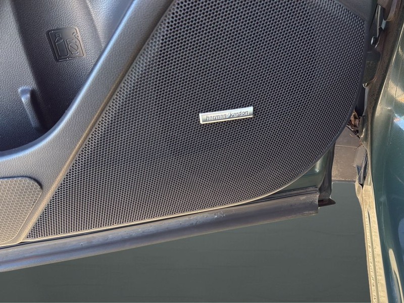 Subaru Forester Vehicle Full-screen Gallery Image 27