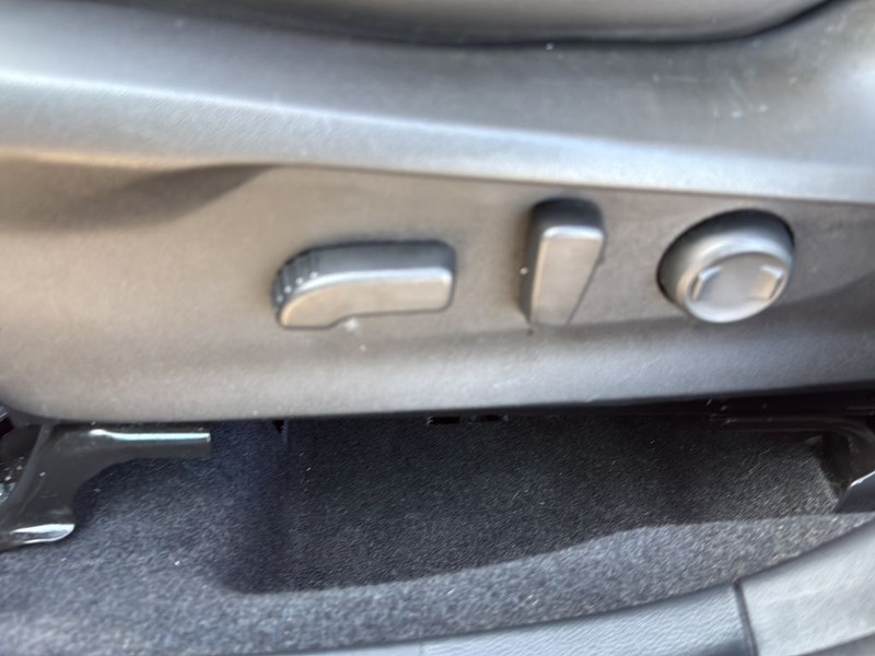 Subaru Forester Vehicle Full-screen Gallery Image 28