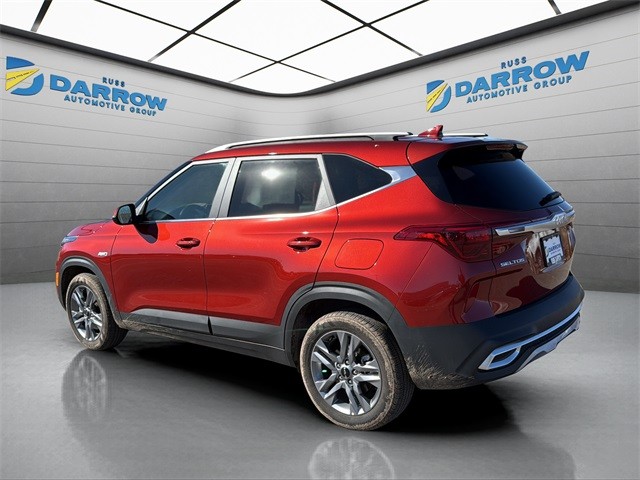 Kia Seltos Vehicle Full-screen Gallery Image 3