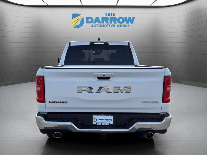 Ram 1500 Vehicle Full-screen Gallery Image 4