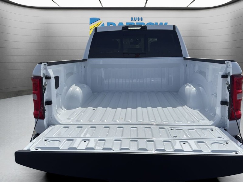 Ram 1500 Vehicle Full-screen Gallery Image 25