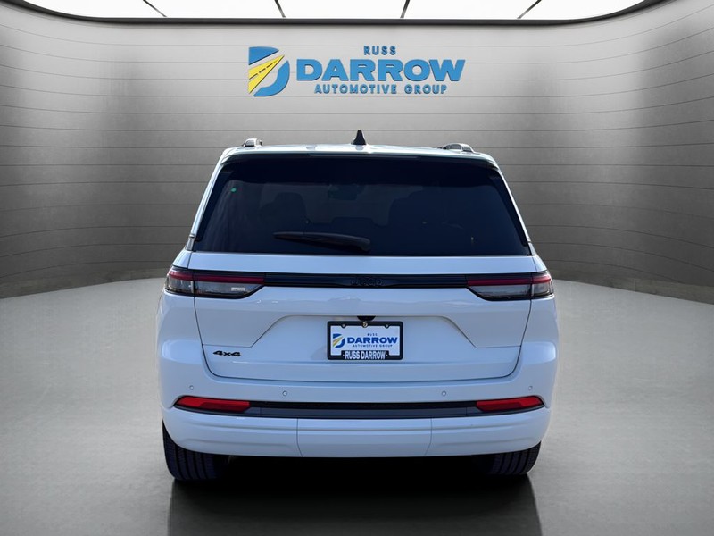 Jeep Grand Cherokee Vehicle Full-screen Gallery Image 4