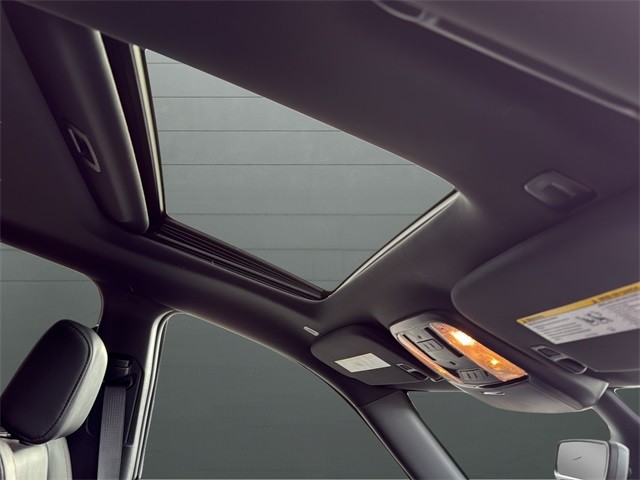 Dodge Durango Vehicle Full-screen Gallery Image 16