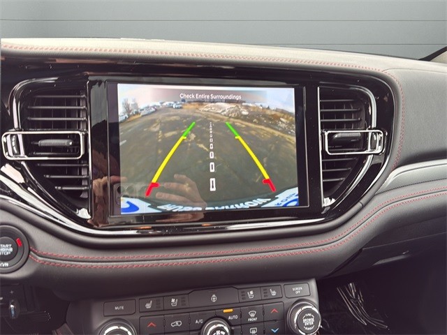 Dodge Durango Vehicle Full-screen Gallery Image 24