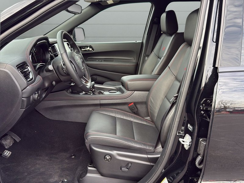 Dodge Durango Vehicle Full-screen Gallery Image 10