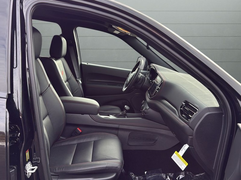 Dodge Durango Vehicle Full-screen Gallery Image 15