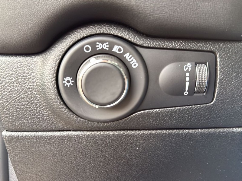 Dodge Durango Vehicle Full-screen Gallery Image 19