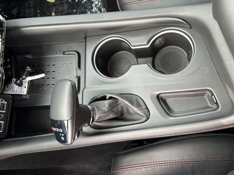 Dodge Durango Vehicle Full-screen Gallery Image 22