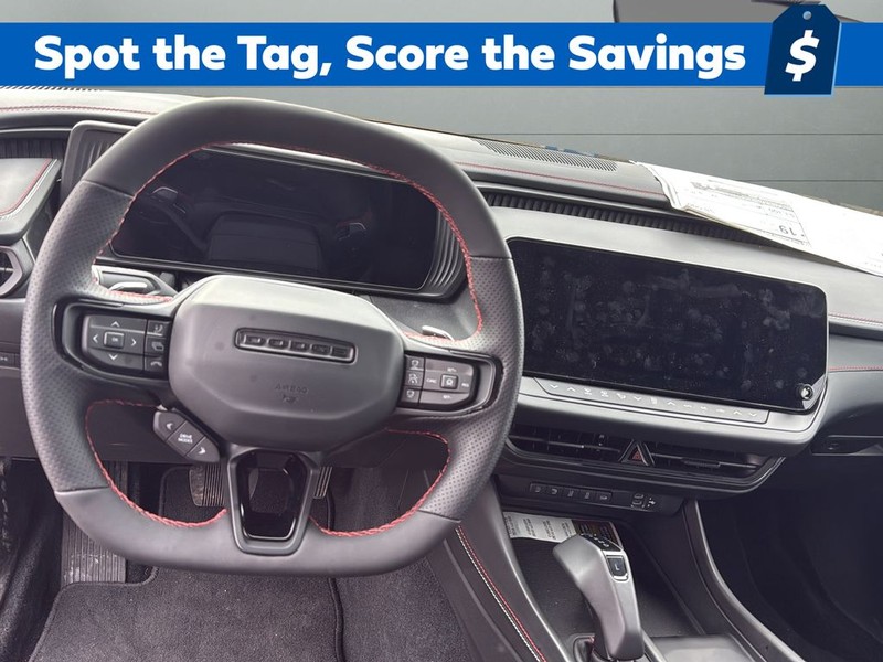 Dodge Charger Vehicle Full-screen Gallery Image 12