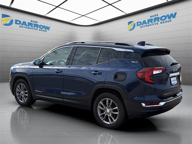 GMC Terrain Vehicle Full-screen Gallery Image 3