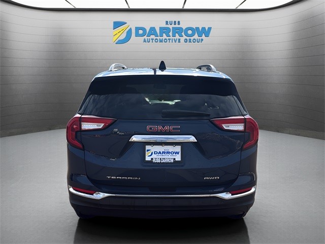 GMC Terrain Vehicle Full-screen Gallery Image 4