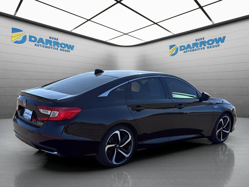 Honda Accord Hybrid Vehicle Full-screen Gallery Image 5