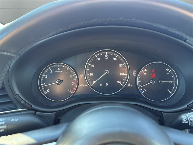 Mazda CX-30 Vehicle Full-screen Gallery Image 13