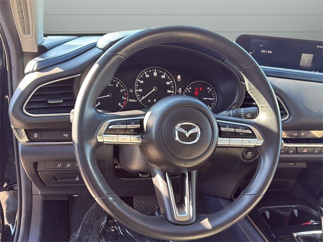 Mazda CX-30 Vehicle Full-screen Gallery Image 27